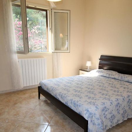 بورديغيرا Agriturismo Da Lui الغرفة الصورة