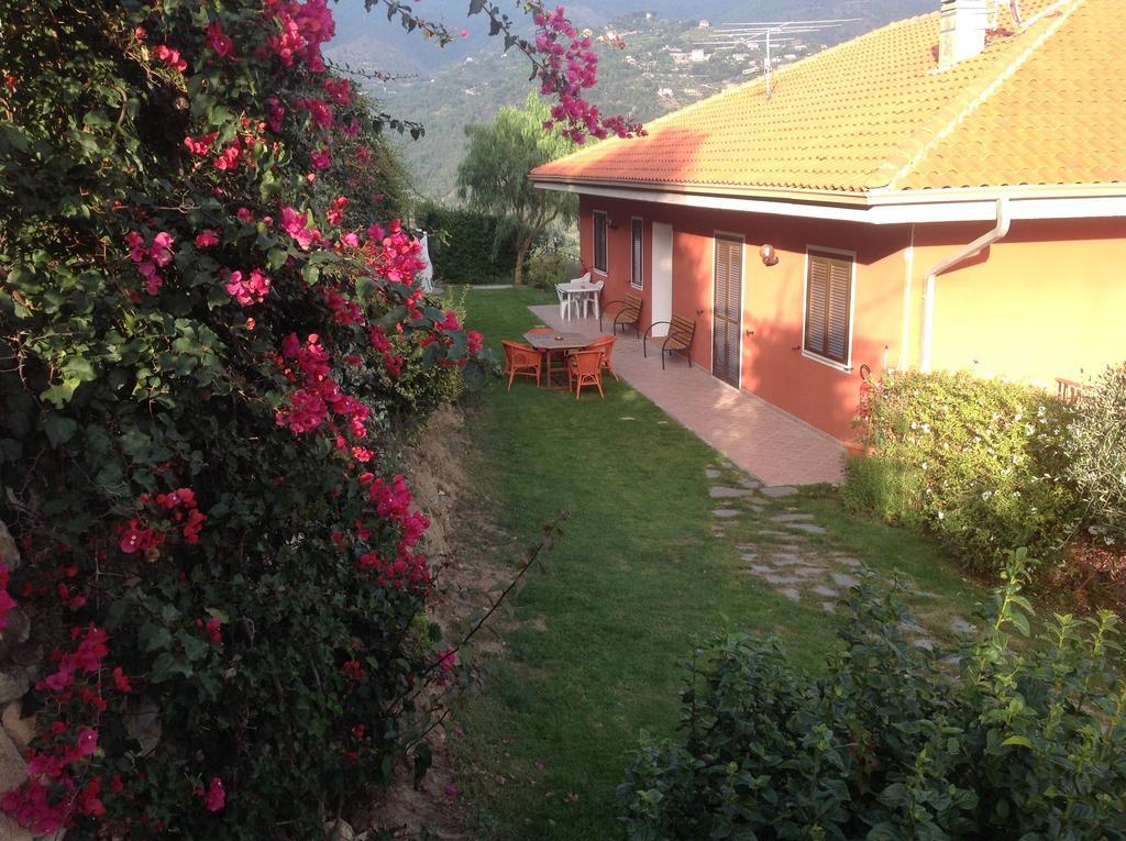 بورديغيرا Agriturismo Da Lui الغرفة الصورة